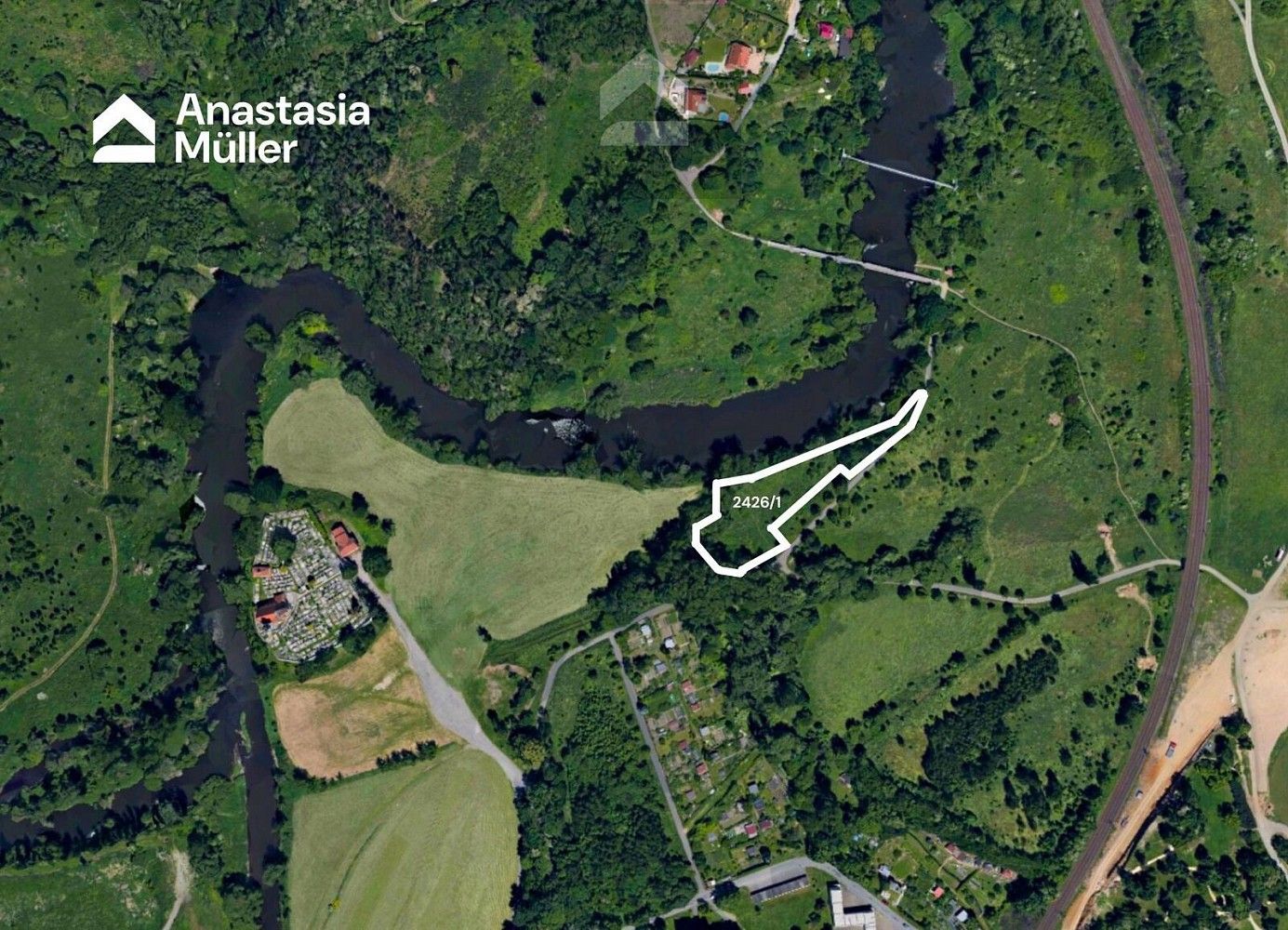 Pozemek, 3 877 m²