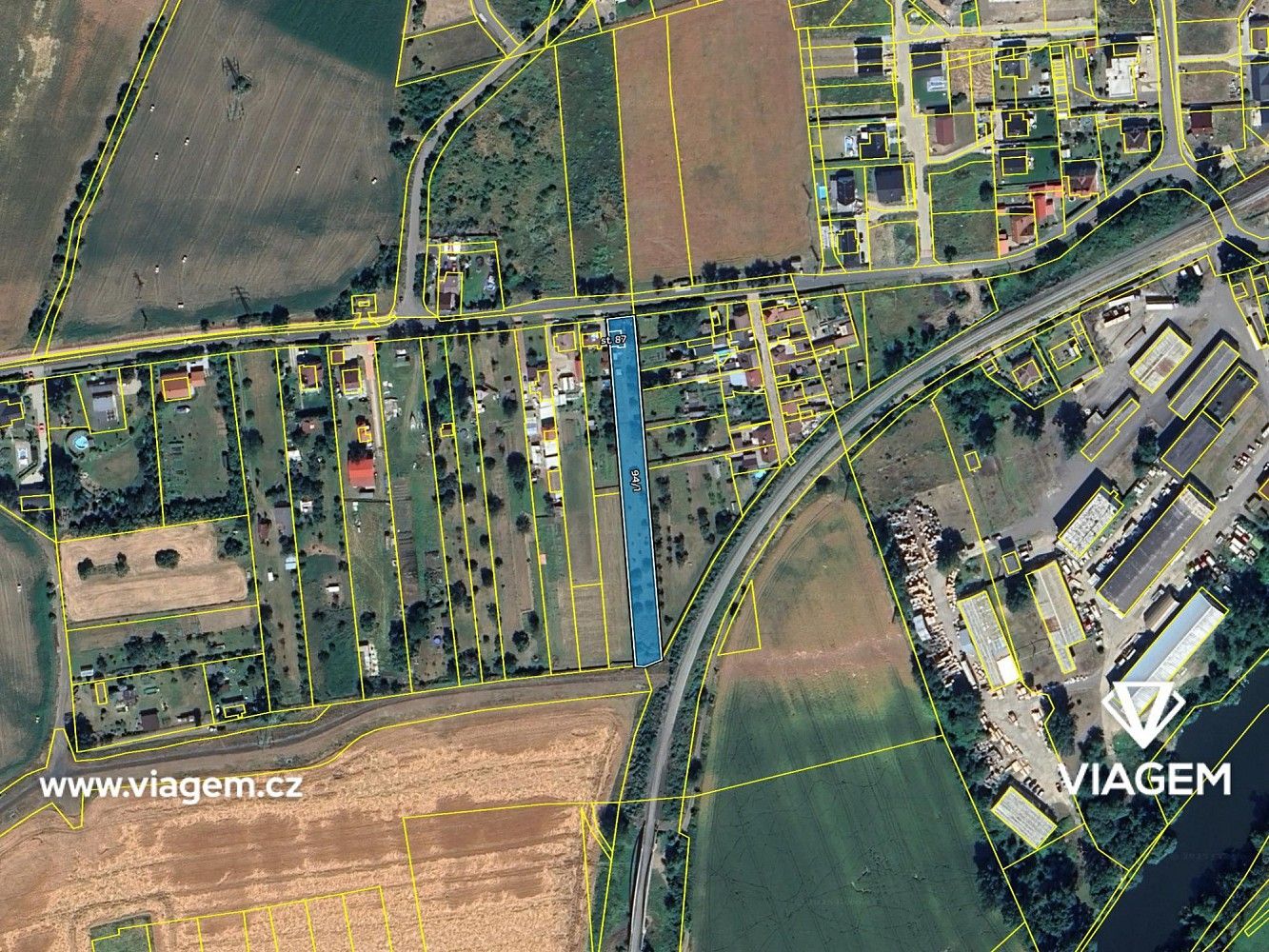 Zahrada · Píšťany, okres Litoměřice, Ústecký kraj - 4