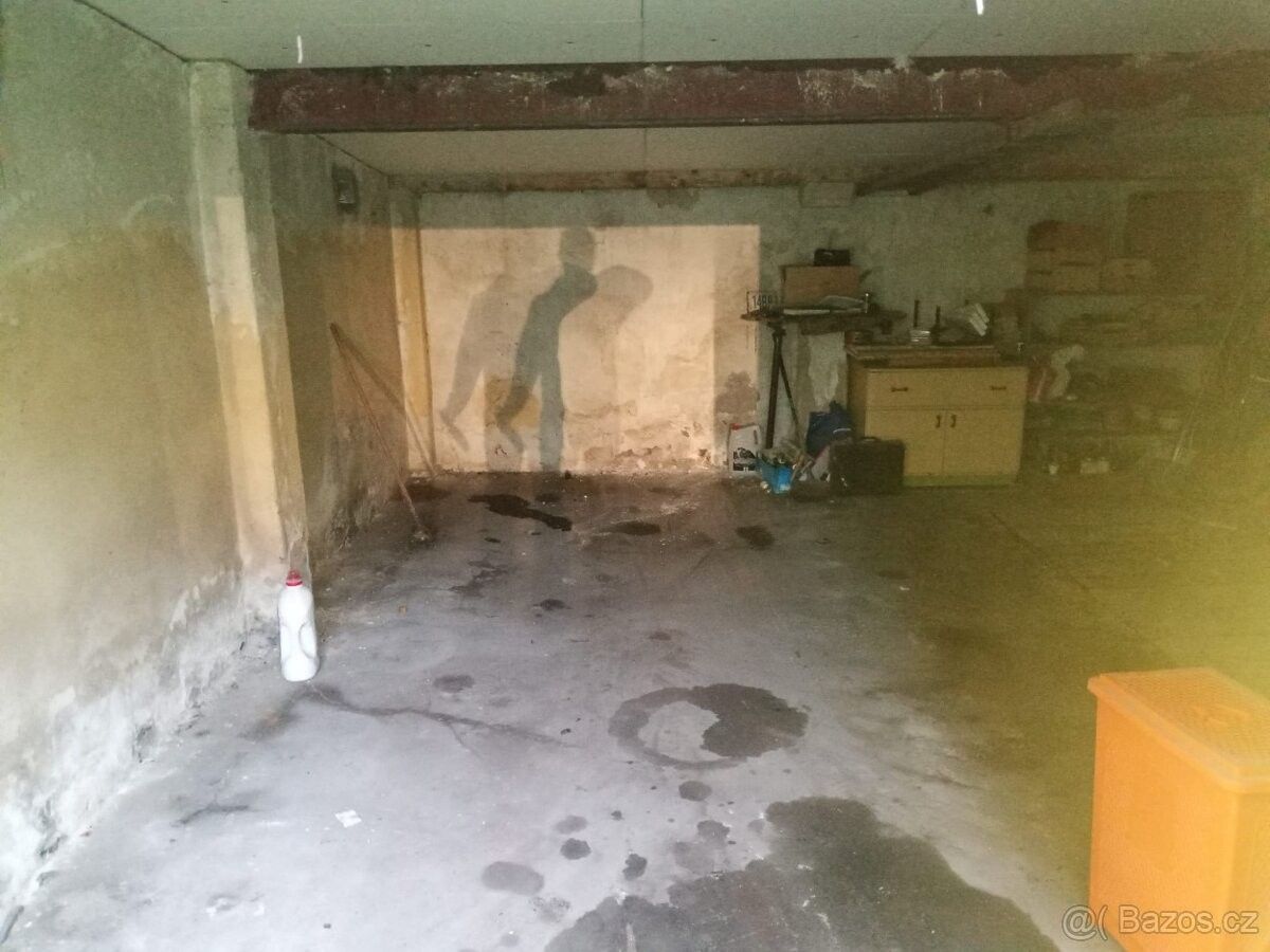 Pronájem garáž - Jablonec nad Nisou, 466 01