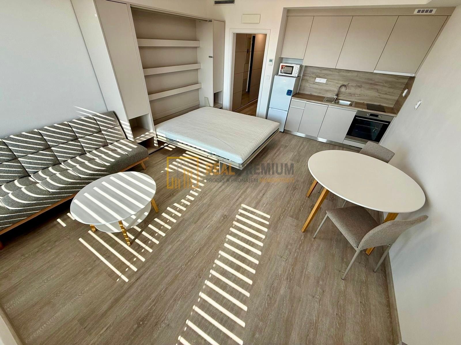 Pronájem byt 1+kk - U Mlýnů, Uherský Brod, 30 m²