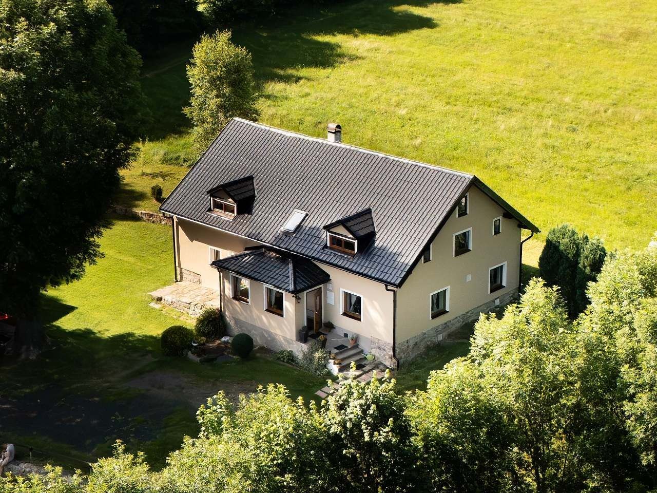 Chata · Jindřichovice - Háj u Jindřichovic, Karlovarský kraj - 2