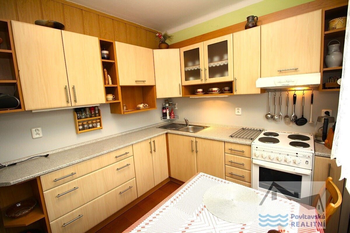 3+1, Na Blatech, Pacov, 84 m²