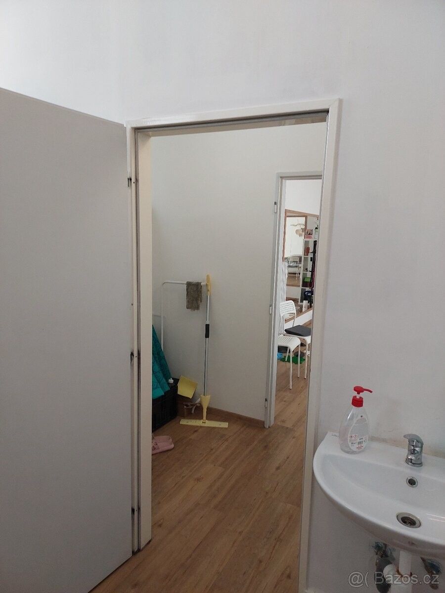 Obchodní prostory · Zlín, 760 01 - 3