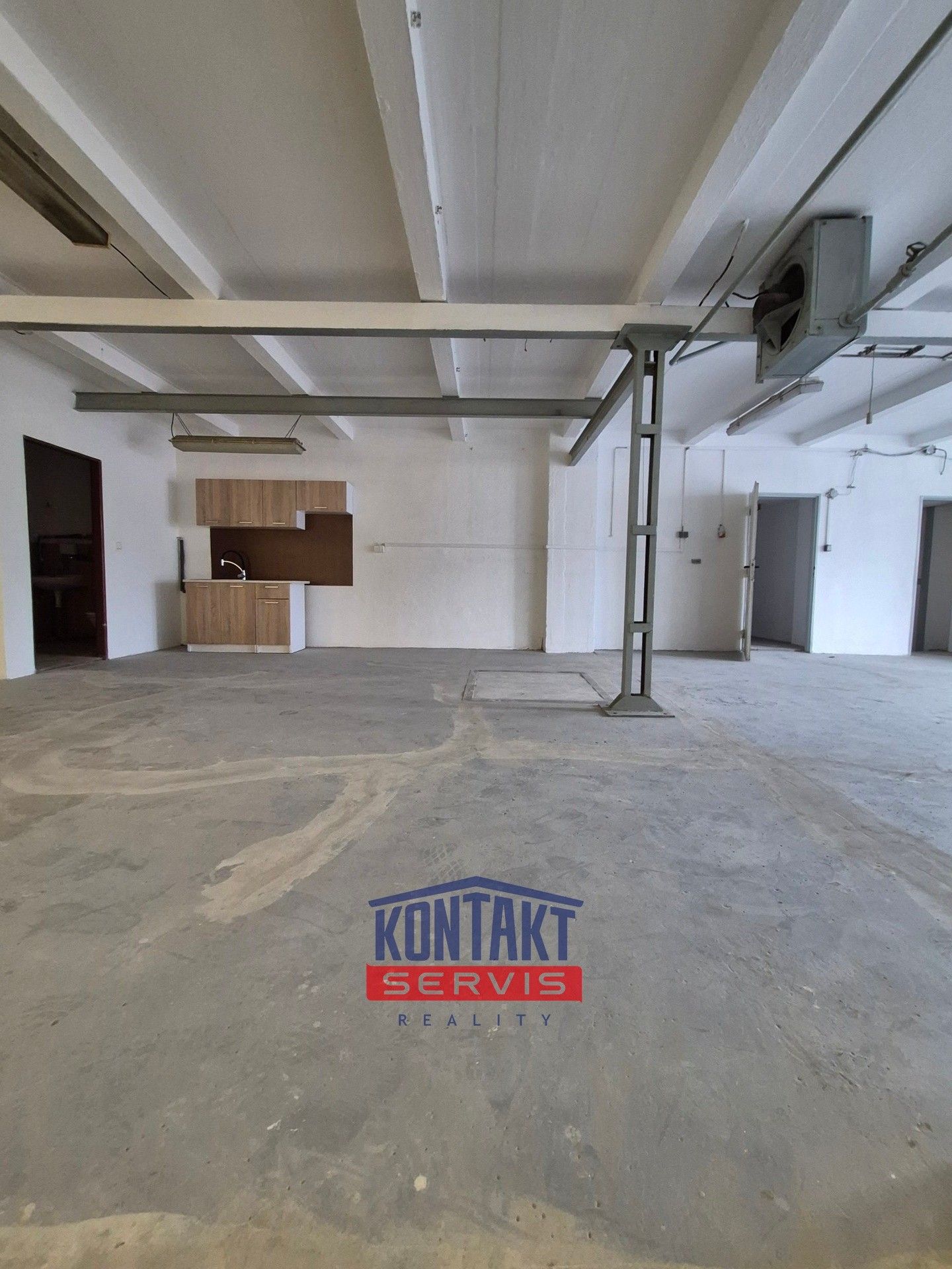 Pronájem sklad - Rudolfovská tř., České Budějovice, 216 m²