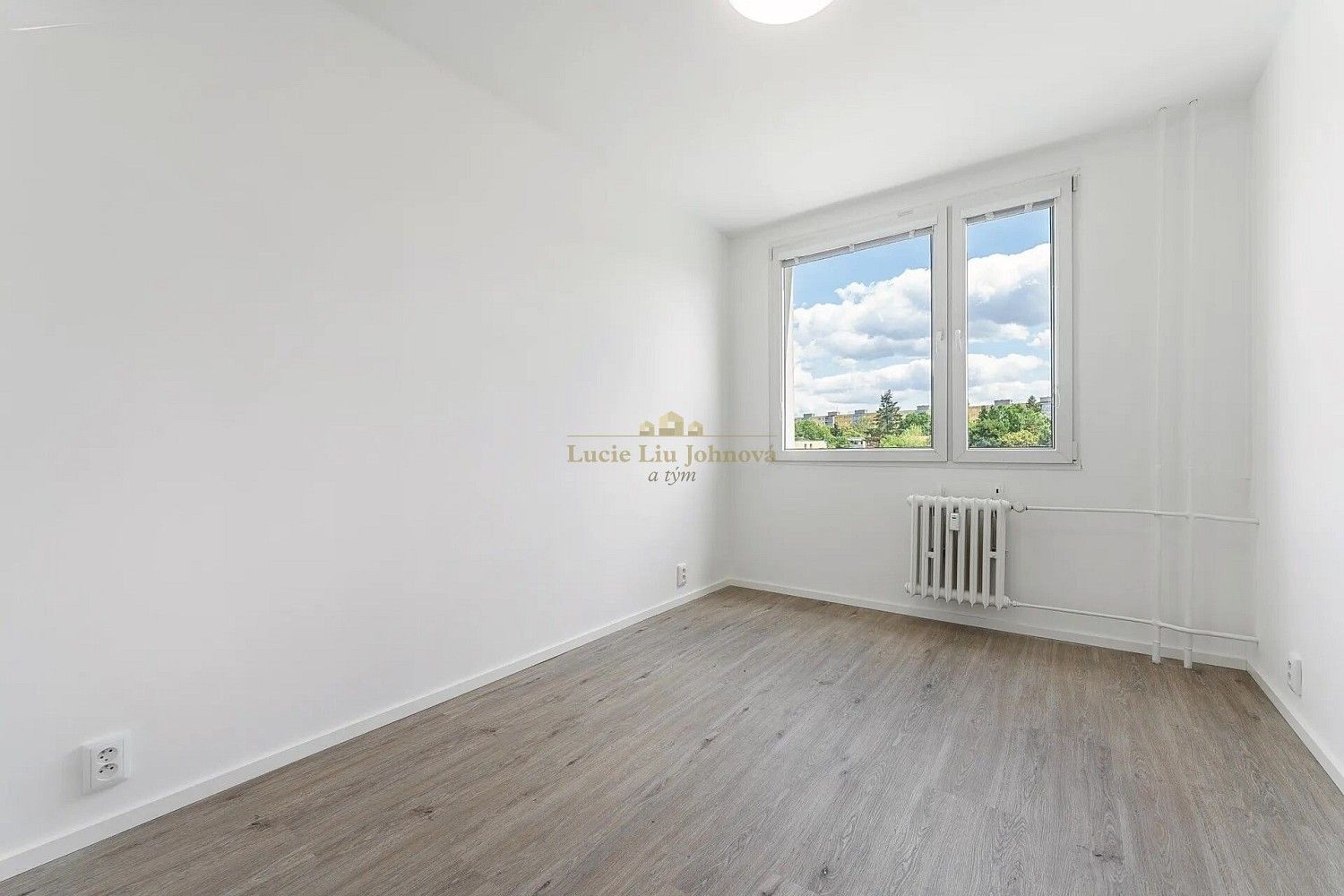 Byt 2+kk · 46 m² · Smikova, Praha 9 - Černý Most - 3