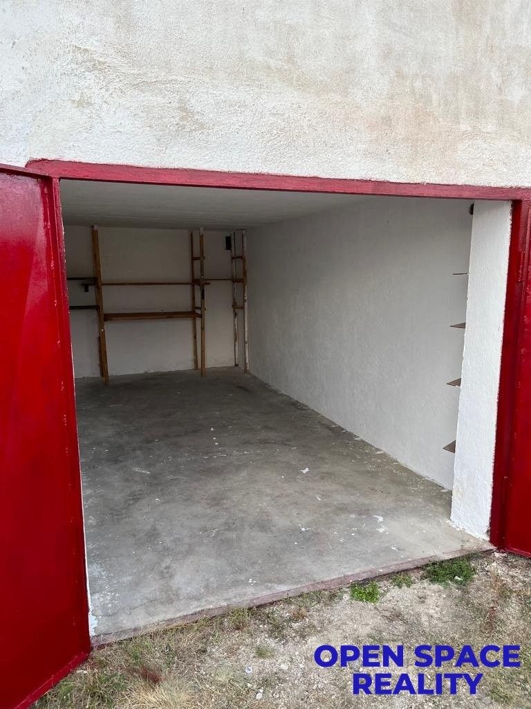 Pronájem garáž - Nádražní, Český Krumlov Nádražní Předměstí, 18 m² - 5