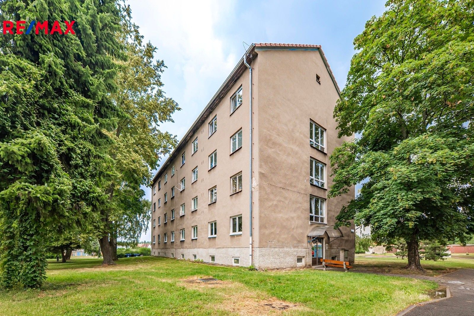 Prodej byt 1+1 - Sevastopolská 2859, Kladno, 32 m²