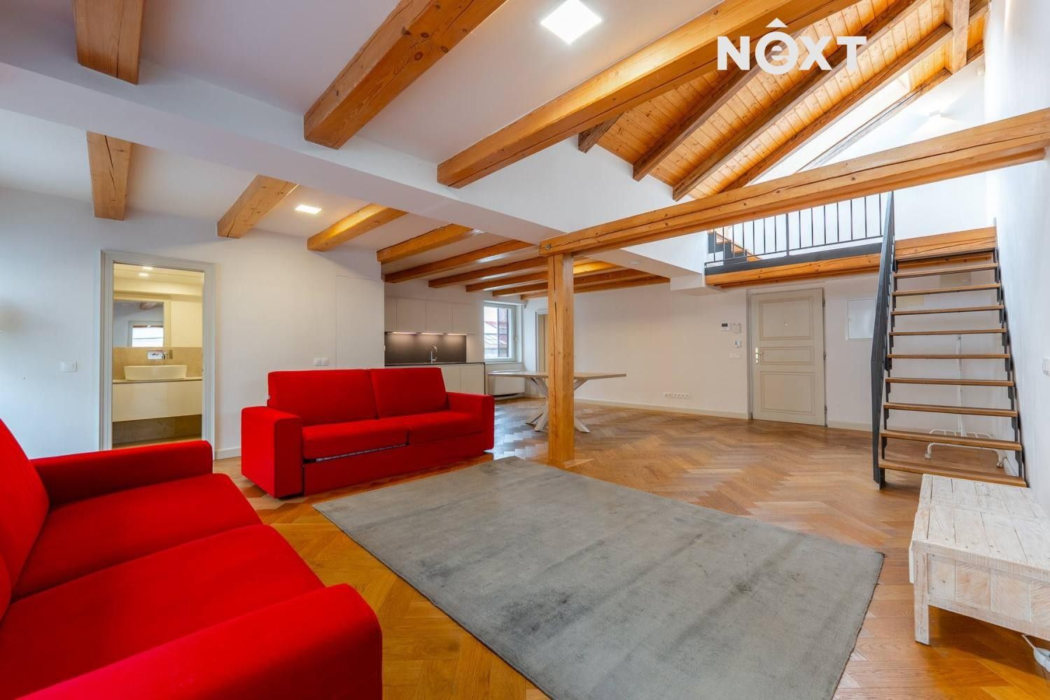 3+kk, Bolzanova, Praha, 200 m²