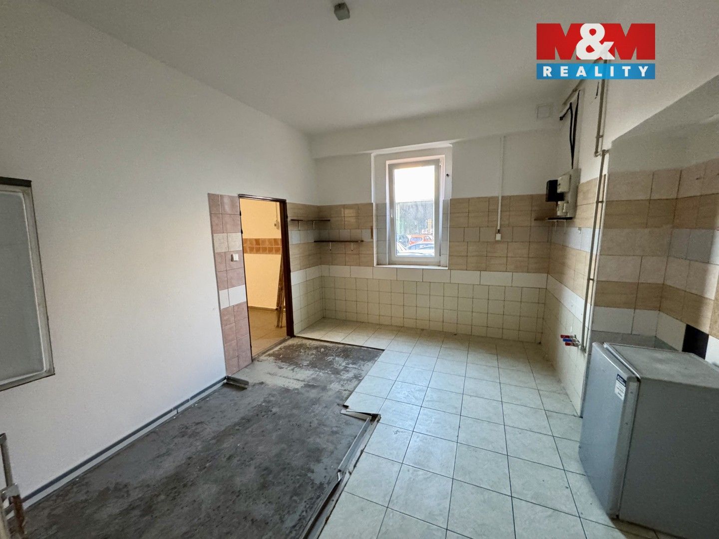 Pronájem sklad - Tyršovo náměstí, Hostomice, 220 m² - 5