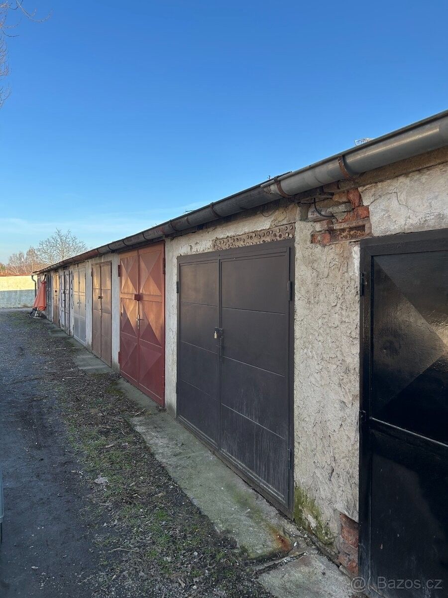 Garáže, České Budějovice, 370 04
