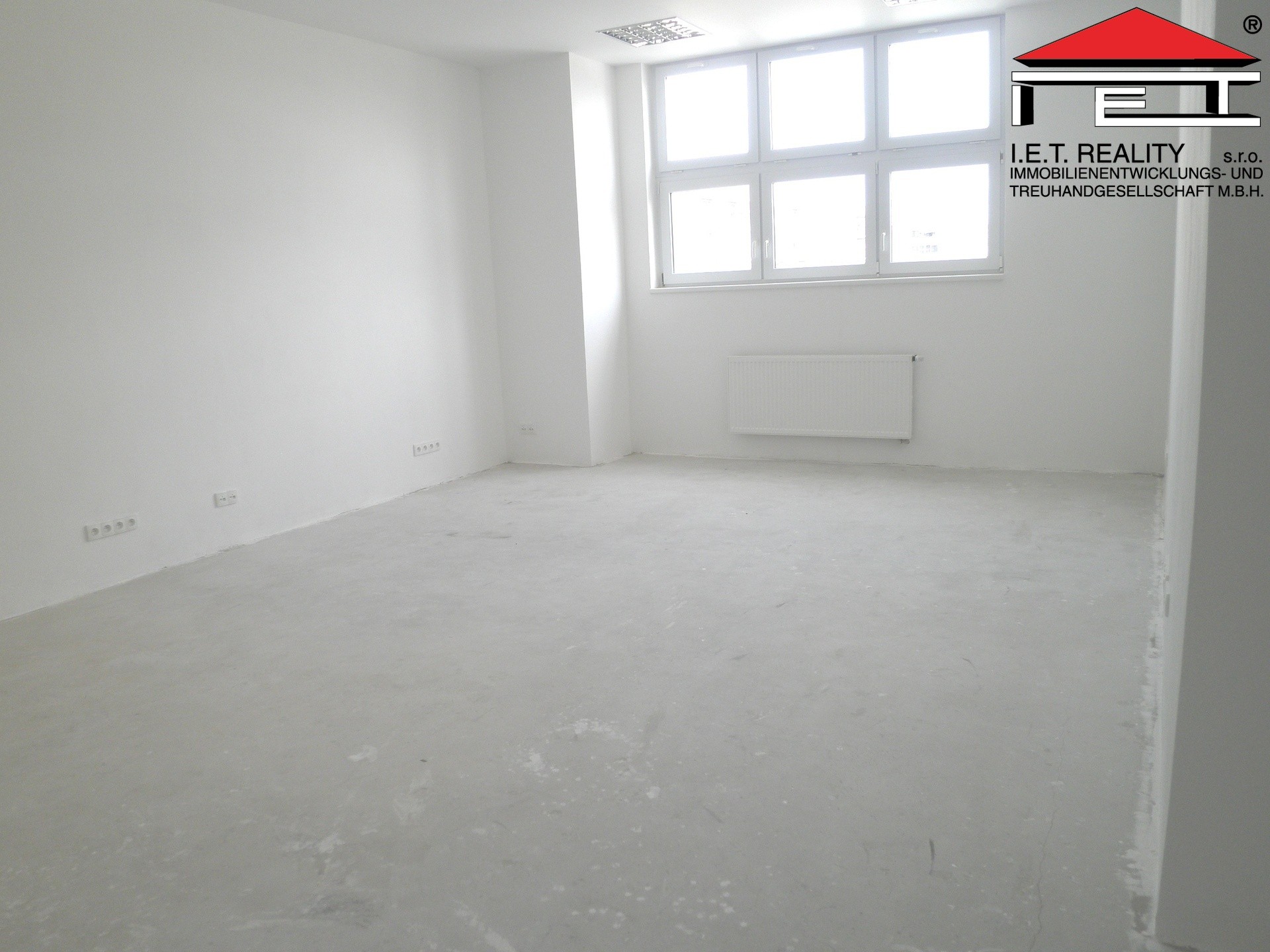 Kancelář · 24 m² · Prusíkova, Praha - 4