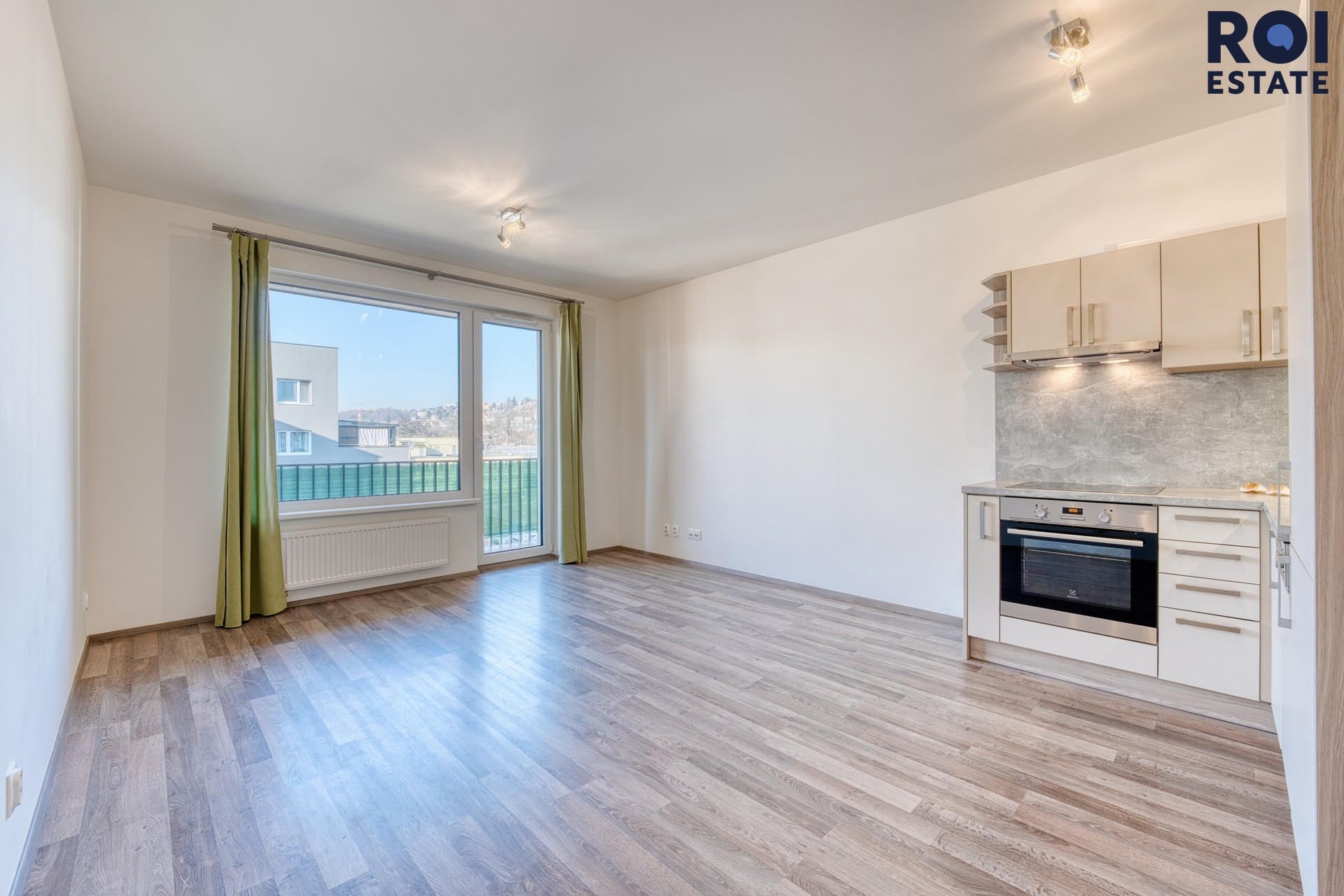 Byt 1+kk · 33 m² · Strnadových, Praha - 3
