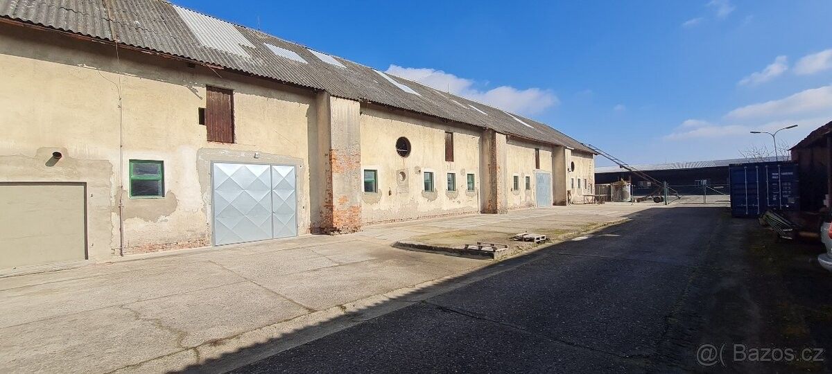 Sklady, Byšice, 277 32