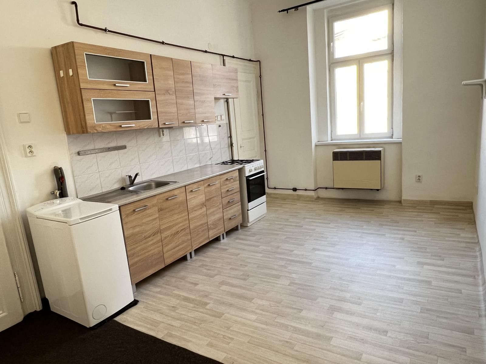 2+kk, Svatoslavova, Praha, 40 m²