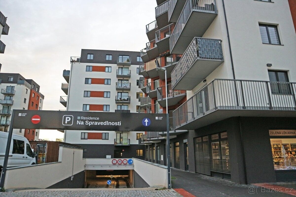 Garáž
