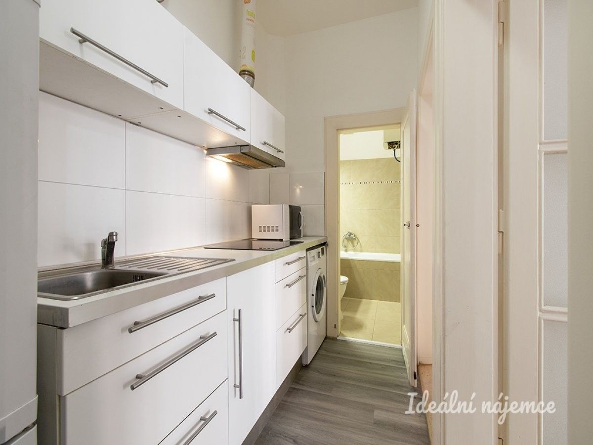 2+1, Novovysočanská, Praha, 56 m² - 1