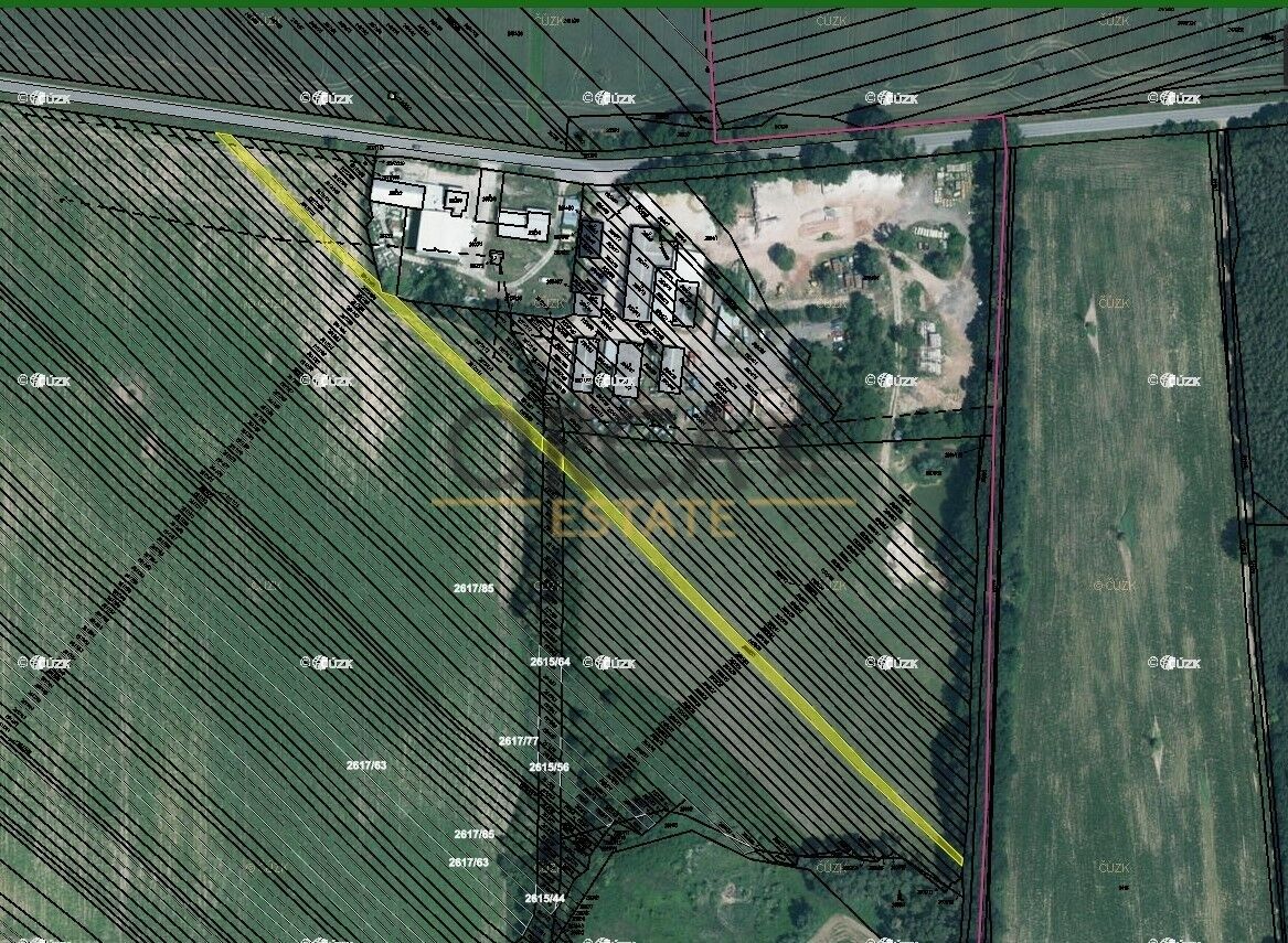 Pozemky pro bydlení, Dubňany, 696 03