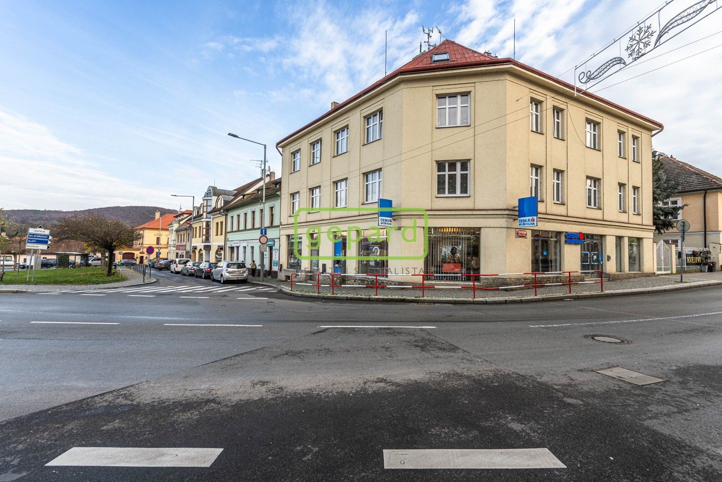 Obchodní prostory, Zbraslavské náměstí, Praha, 147 m²