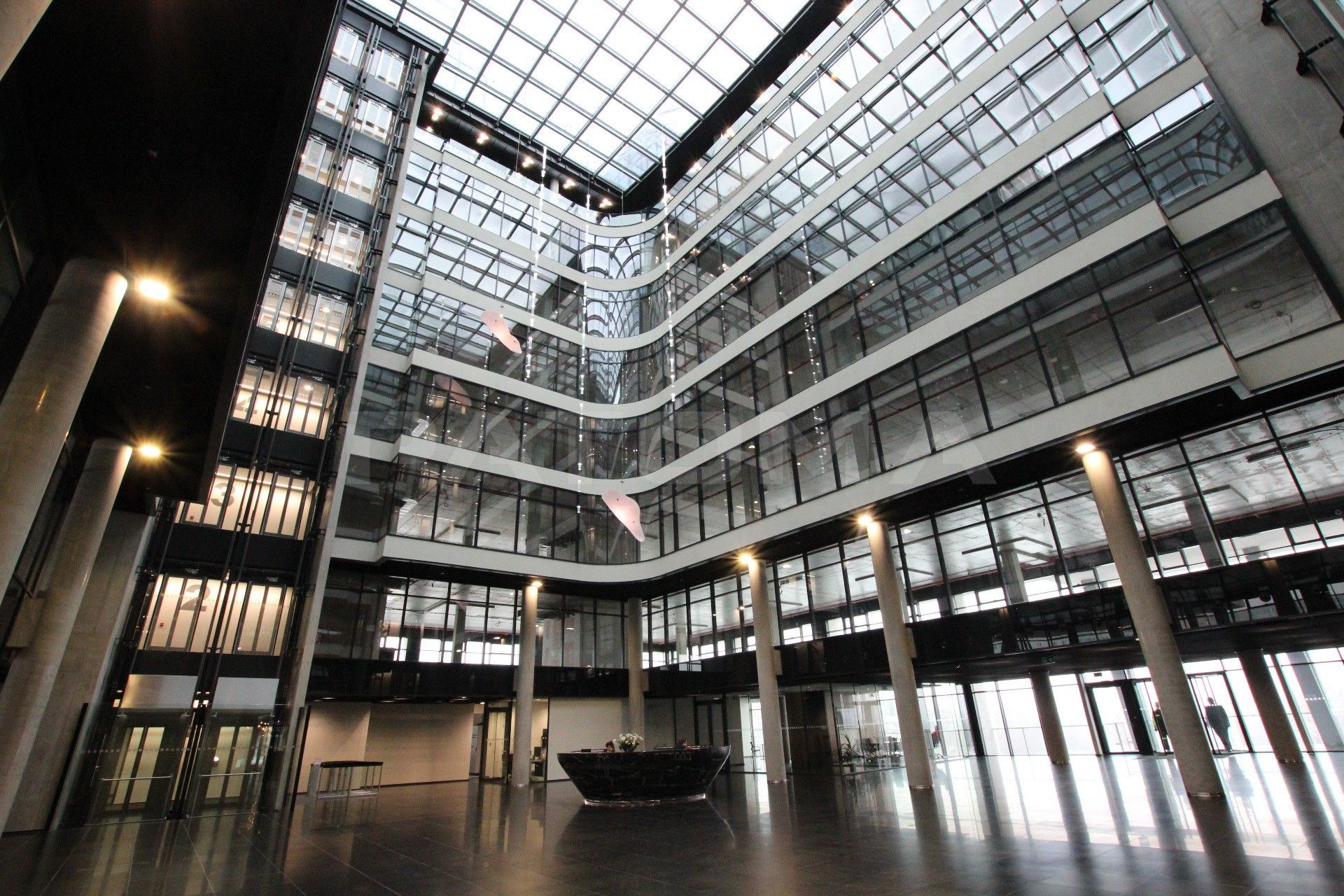Kancelář · 1 043 m² · Bucharova, Praha - 4
