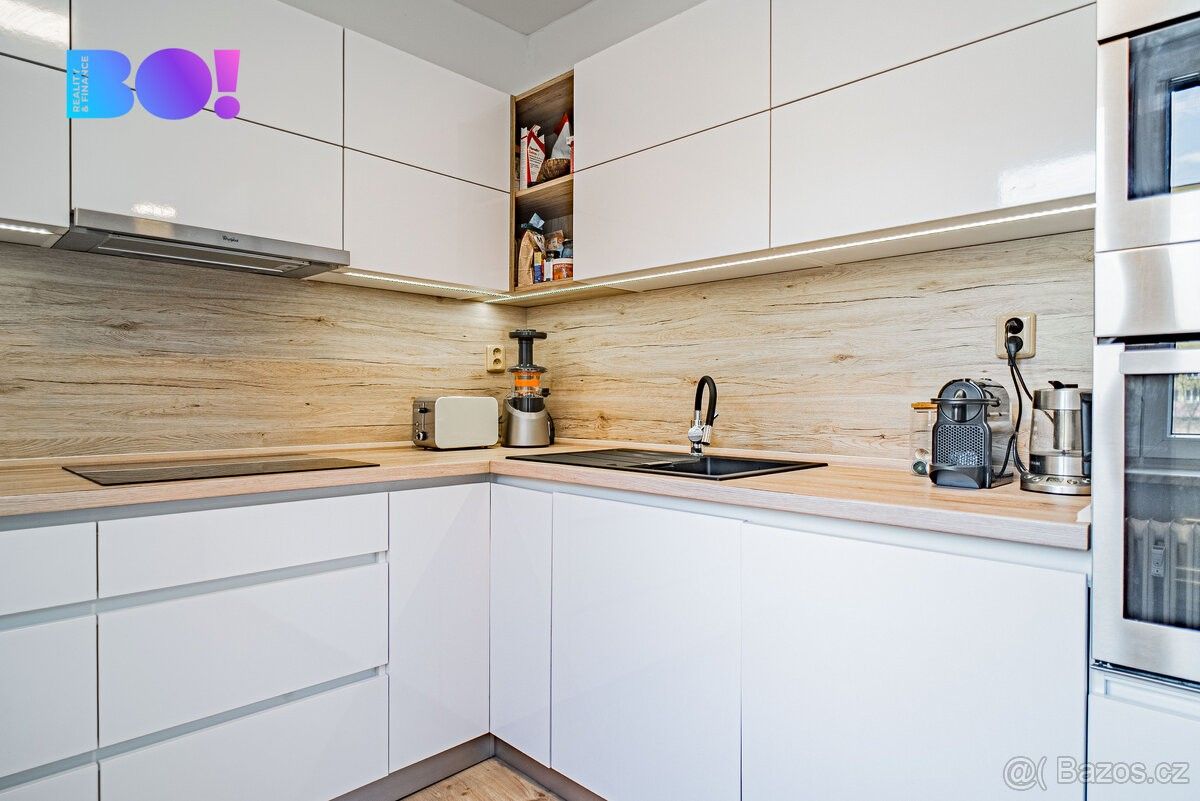 Byty, Ostrava, 700 30