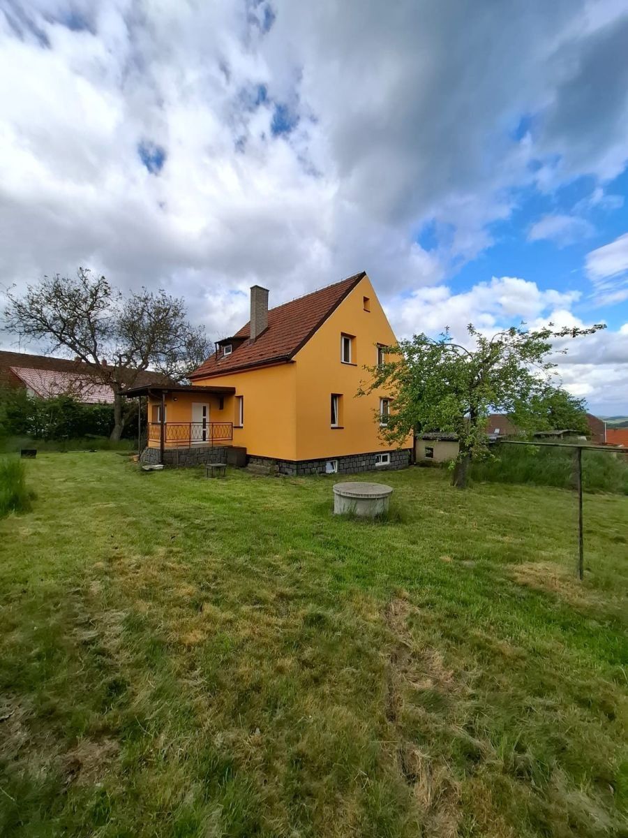 Prodej rodinný dům - Nalžovice - Nalžovické Podhájí, Středočeský kraj, 178 m² - 1