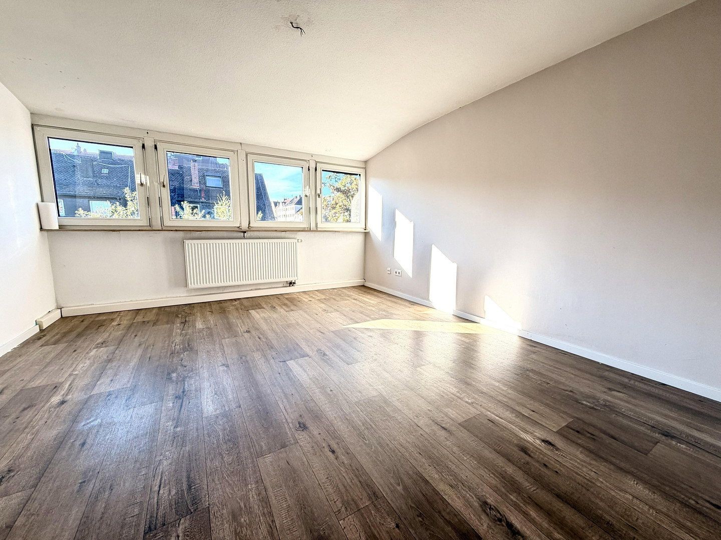 4+1, Herzog-Berhnhard-Straße 134 Nürnberg Sündersbühl Bayern 90439, 85 m² - 2