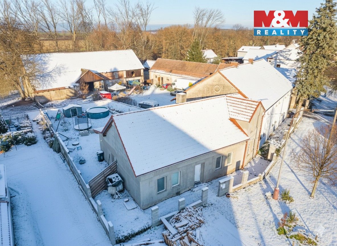 Prodej rodinný dům - Družstevní, Sány, 120 m²