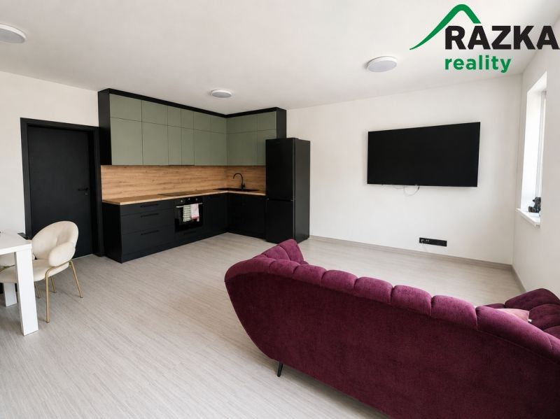 2+kk, Zámecká , Planá, 58 m² - 2