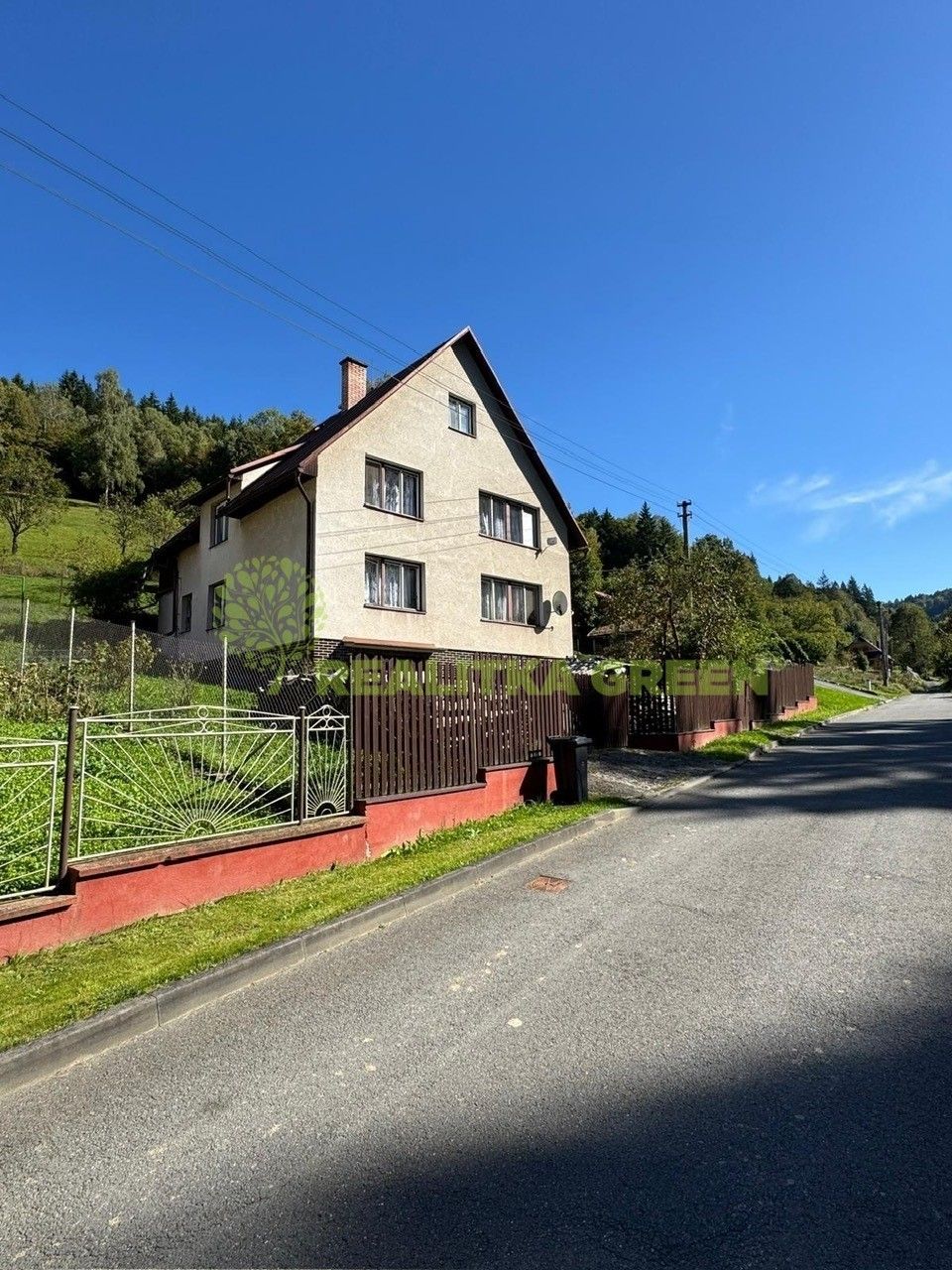 Prodej rodinný dům - Dlúhé, Vsetín, 200 m²