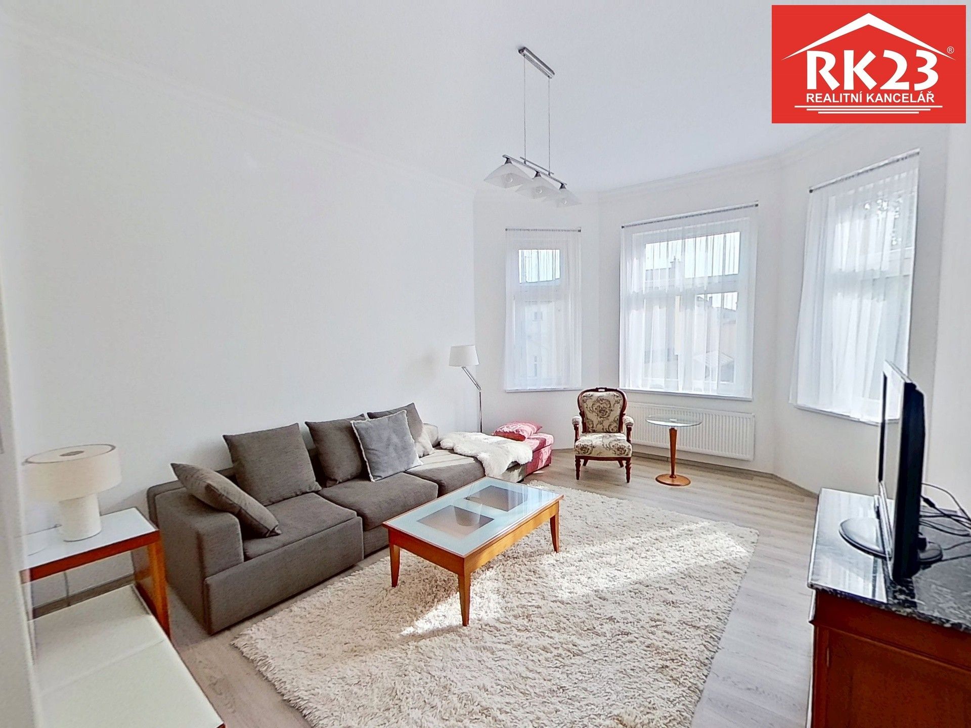 Apartament 3 camere, 70 m²