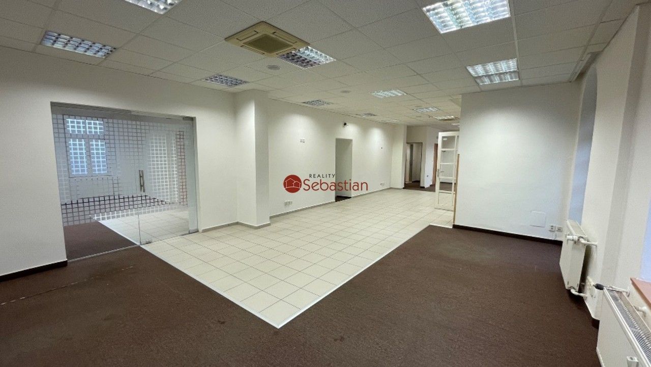 Kanceláře, Jiráskova, Litvínov, 184 m²