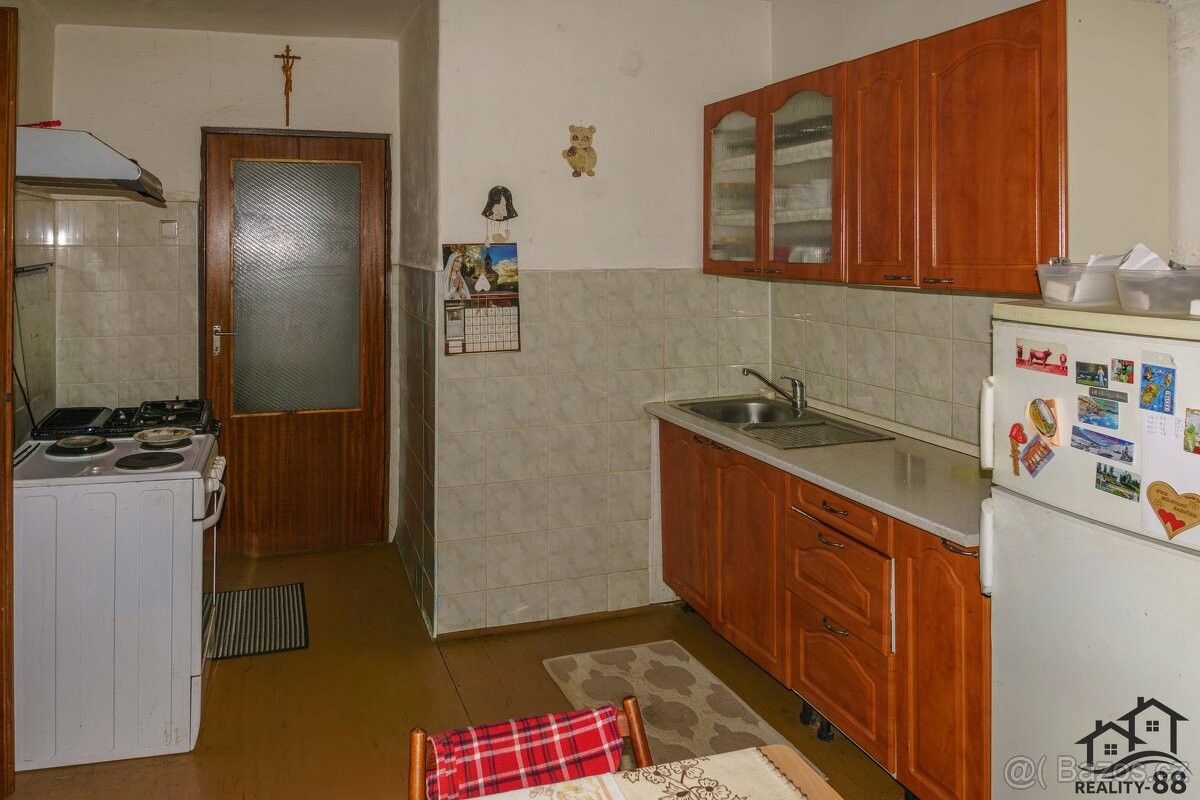 Prodej rodinný dům - 987 65, Slovensko - 2