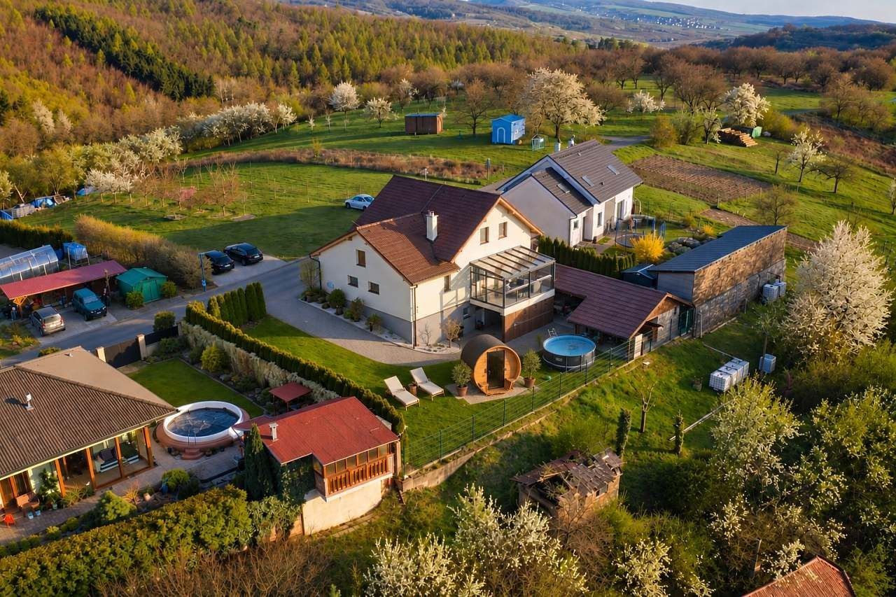 Chaty, Lovčice - Lovčice u Kyjova, Jihomoravský kraj - 1