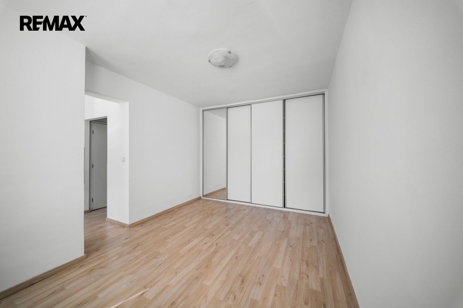Pronájem byt 1+1 - Peroutkova 570, Praha Jinonice, 34 m² - 5