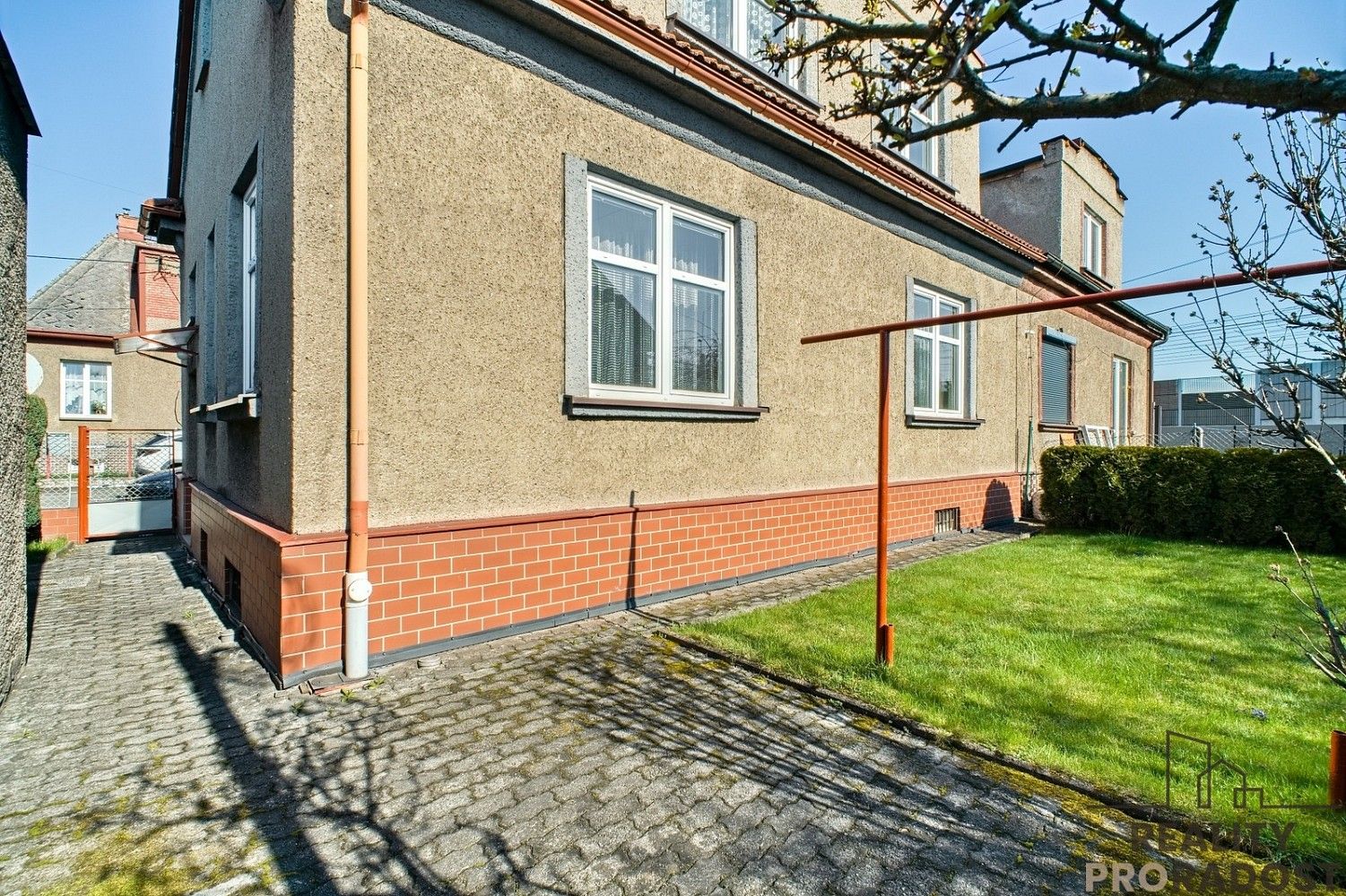 Rodinné domy, Karvinská, Český Těšín, okres Karviná, 181 m² - 2