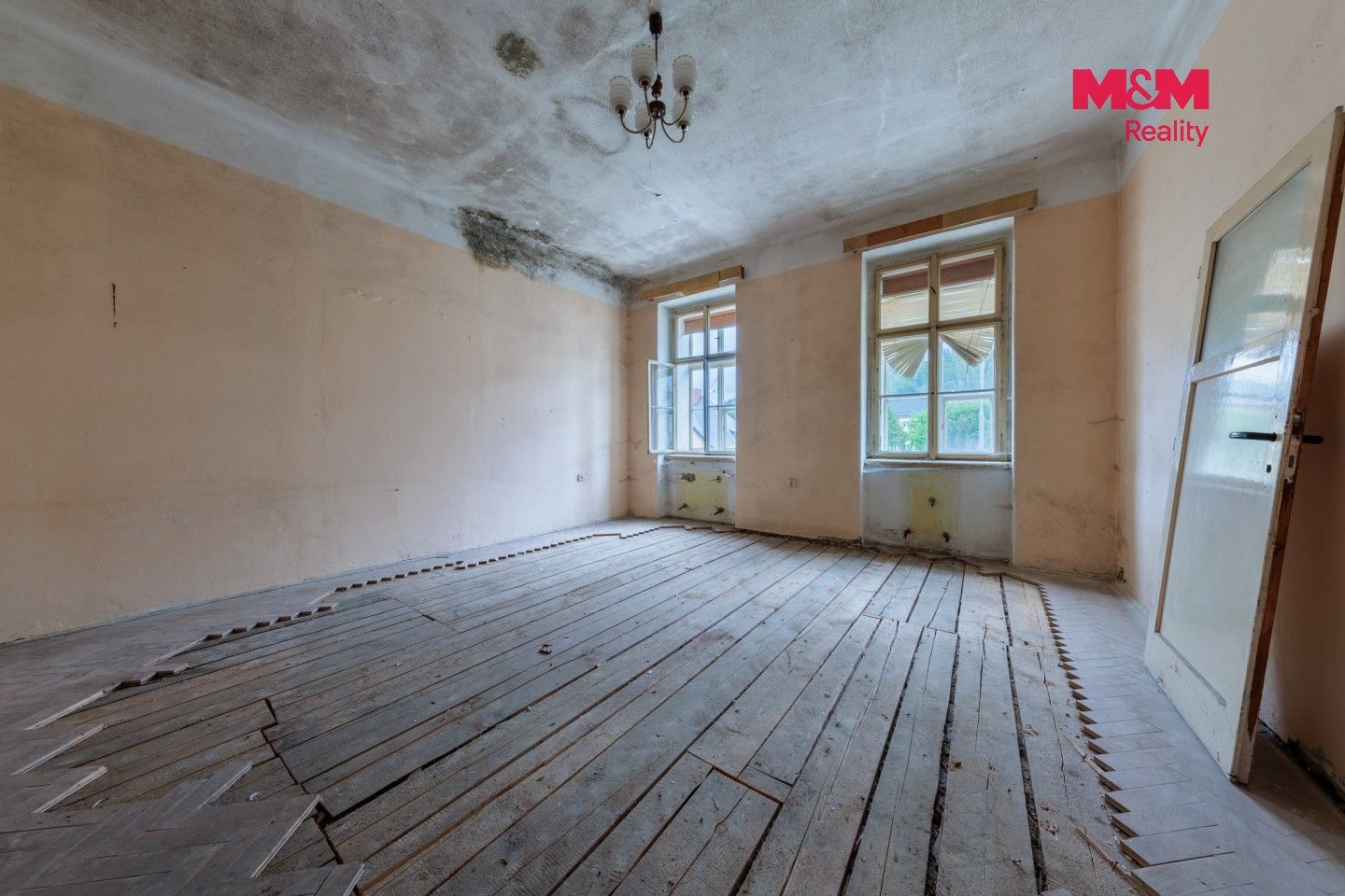Činžovní dům · 587 m² · Kpt. Jaroše, Kraslice - 3