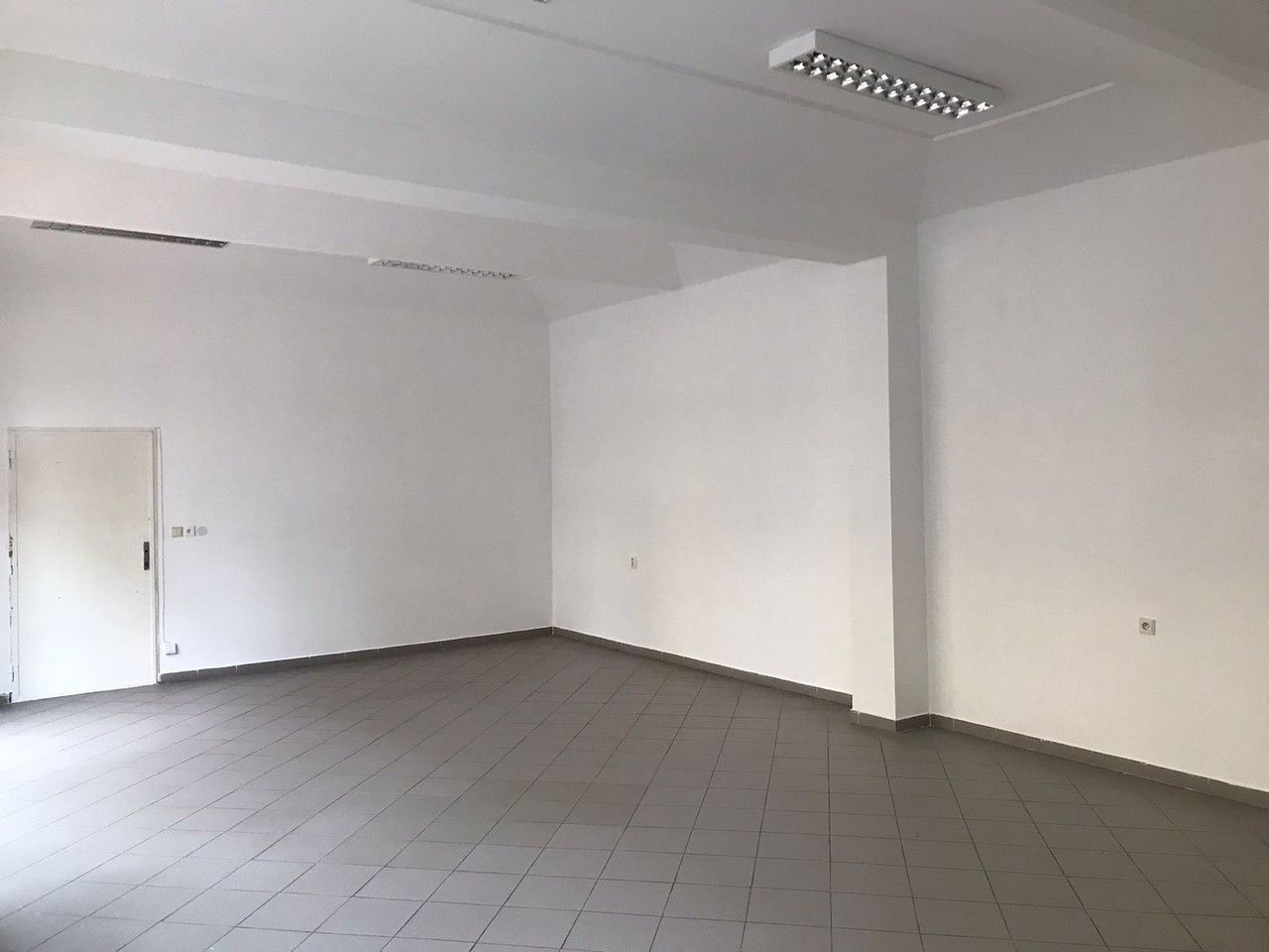 Pronájem obchodní prostory - Nádražní, Pelhřimov, 77 m² - 5