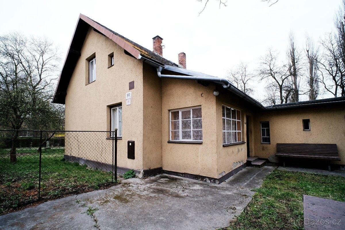 Rodinné domy, Karviná, 733 01 - 1