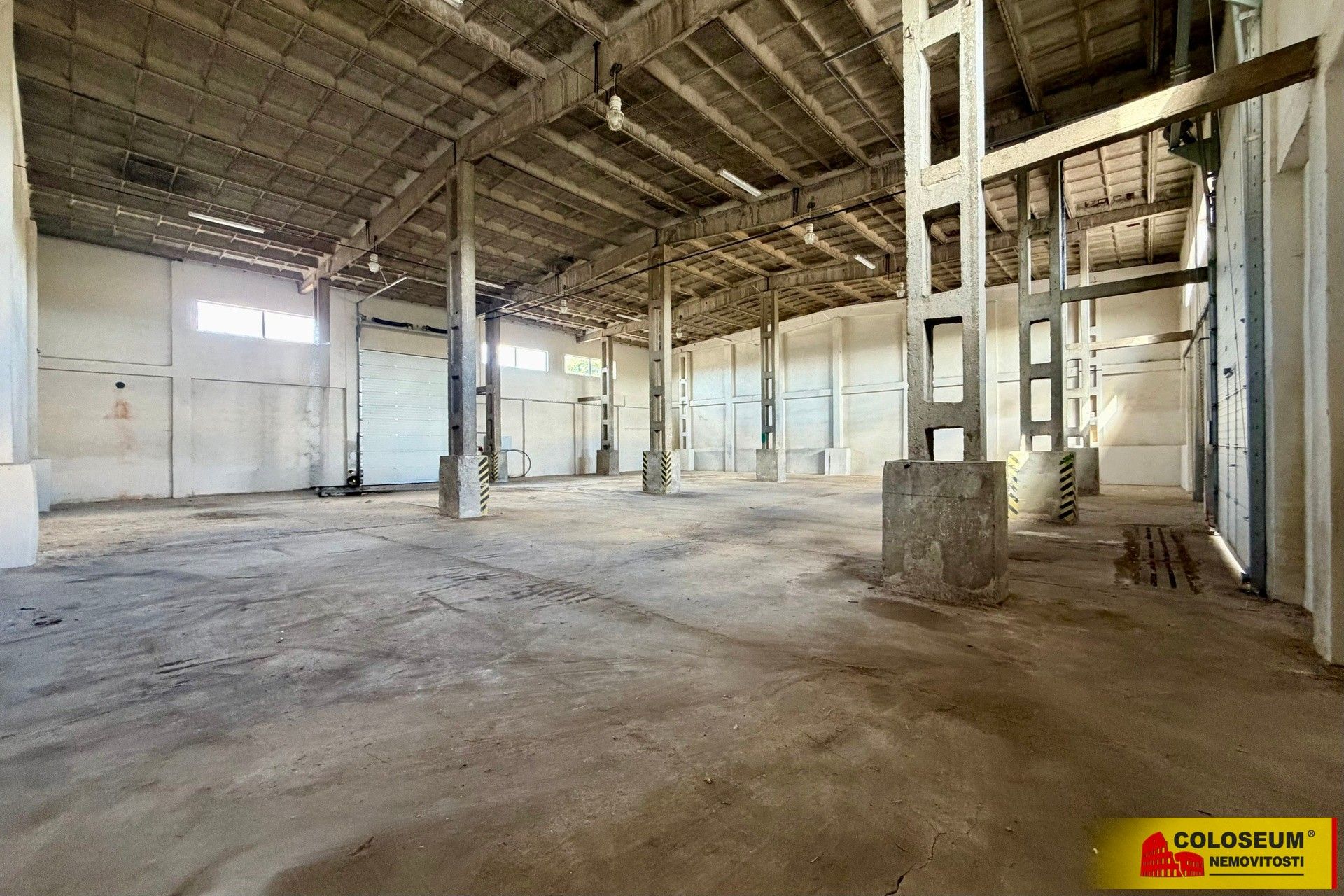 Sklady, Chvalovice, 533 m² - 2