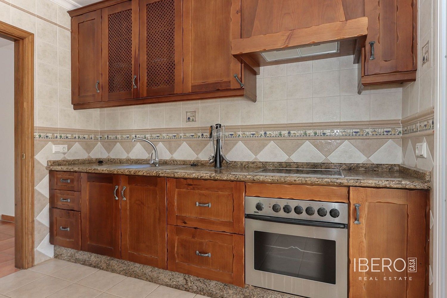 Rodinný dům · 208 m² · Guaro, ES - 4