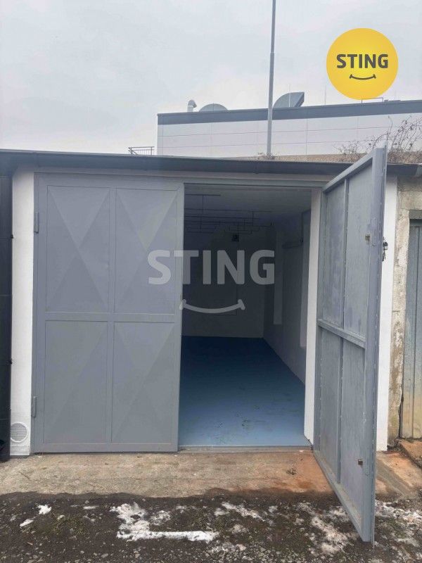 Pronájem garáž - Mělník, 21 m²