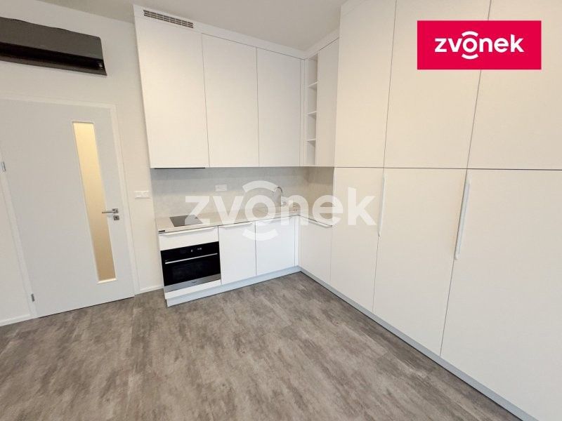 1+kk, Komárovská, Brno, 39 m²