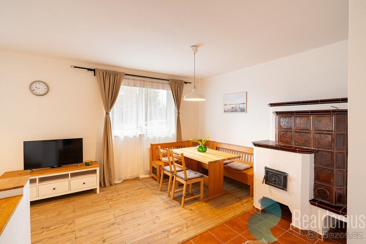 Byty, Lipno nad Vltavou, 382 78