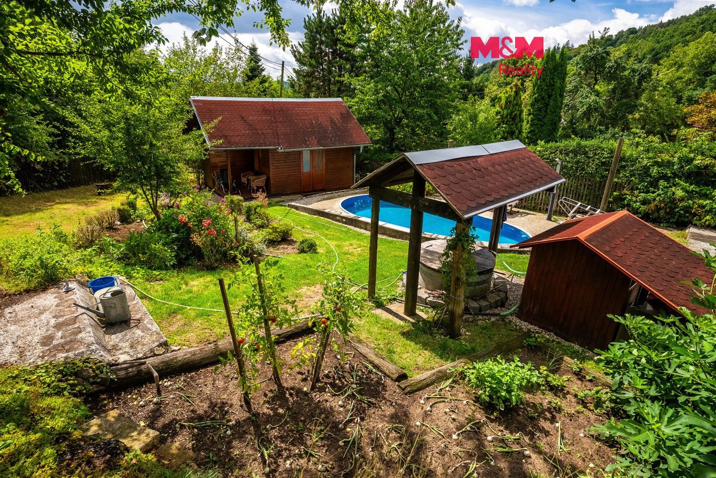 Chaty, Radeč, Žandov, 25 m²