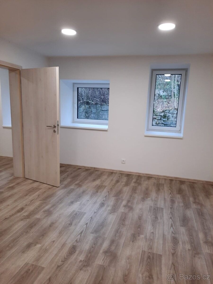 Byty, Janov nad Nisou, 468 11