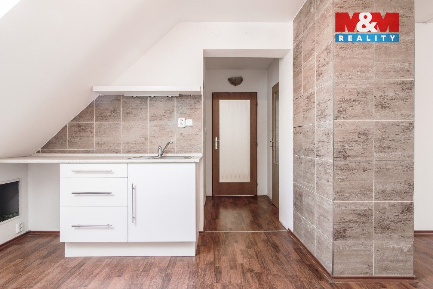 Pronájem byt 2+kk - Palackého, Lovosice, 42 m²