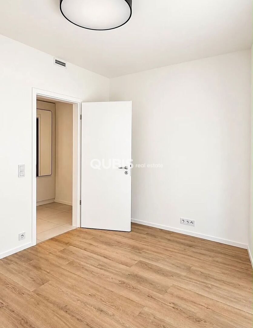 Byt 2+kk · 69 m² · Praha 3 - 4