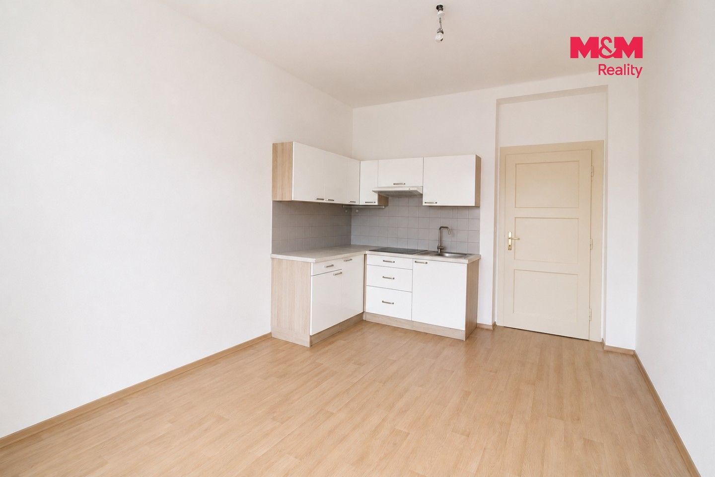 1+kk, Hanusova, Praha, 28 m² - 2