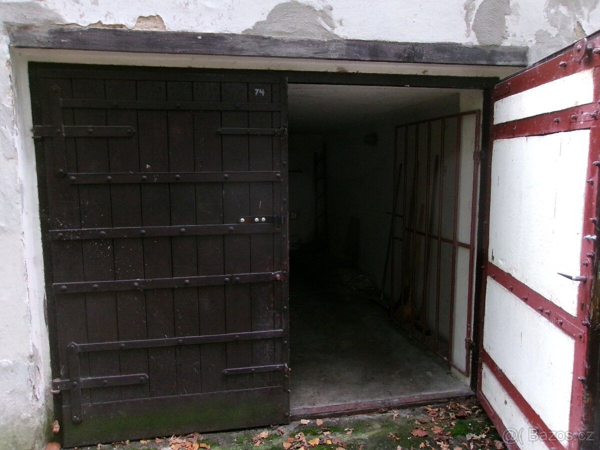 Garáž · Poděbrady, 290 01 - 3