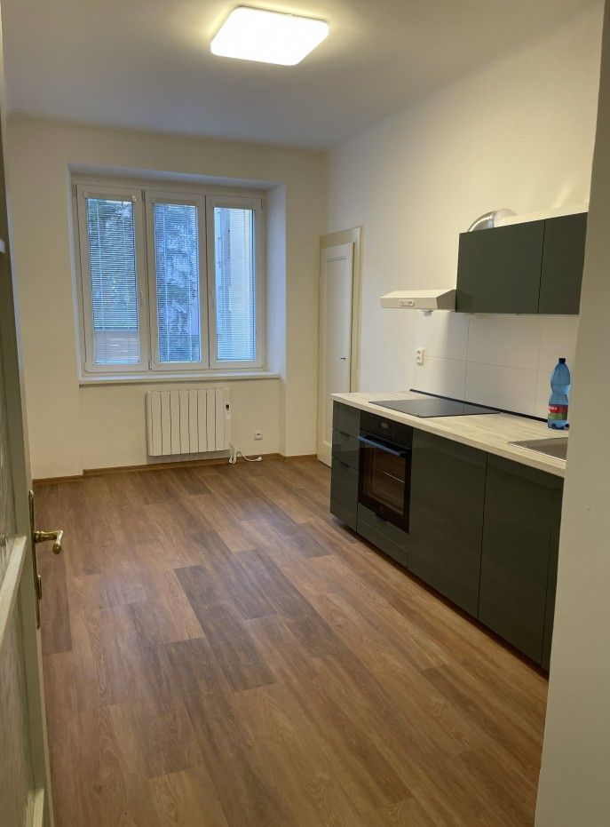 Byt 1+1 · 35 m² · Jankovcova, Praha - Holešovice - 4